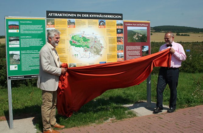 Autobahntafel (Foto: Kyffh&auml;usertourismusverband)