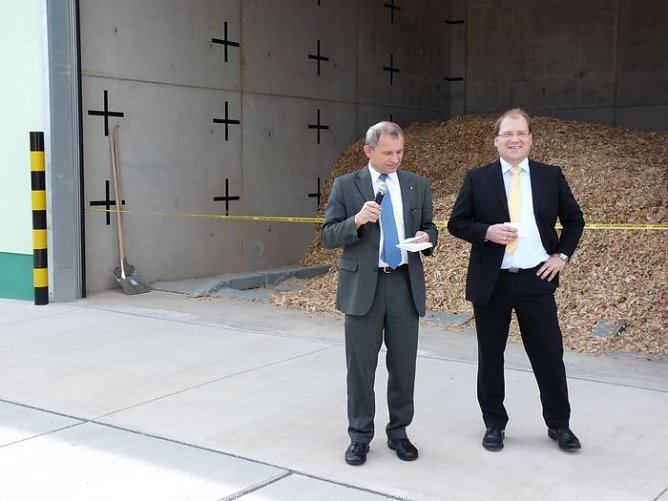 Auf Knopf gedrückt (Foto: Karl-Heinz Herrmann) Auf Knopf gedrückt (Foto: Karl-Heinz Herrmann)