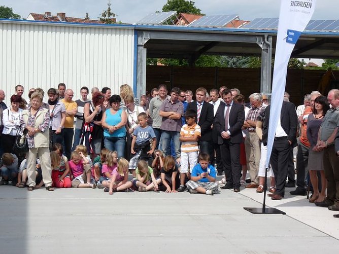 Auf Knopf gedrückt (Foto: Karl-Heinz Herrmann) Auf Knopf gedrückt (Foto: Karl-Heinz Herrmann)