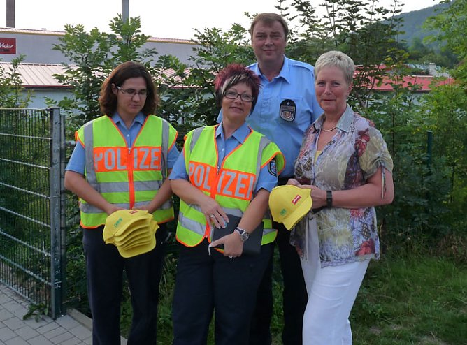 Schulstart begleitet (Foto: Karl-Heinz Herrmann) Schulstart begleitet (Foto: Karl-Heinz Herrmann)