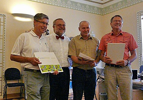 F&ouml;rderbescheide &uuml;bergeben (Foto: Landratsamt Kyffh&auml;userkreis)