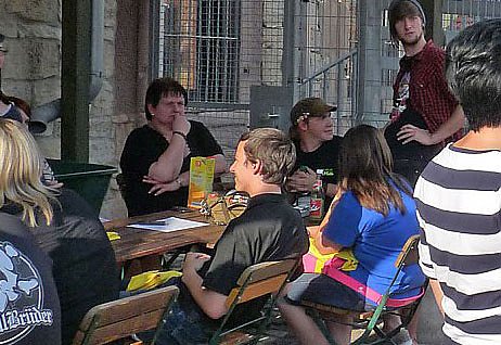 R&uuml;ckblick an den Teic (Foto: Karl-Heinz Herrmann)