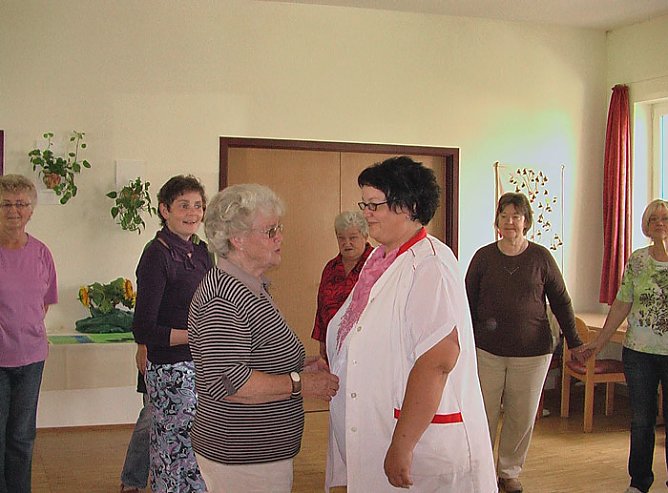 Tanzend durch die Welt (Foto: Karl-Heinz Herrmann) Tanzend durch die Welt (Foto: Karl-Heinz Herrmann)