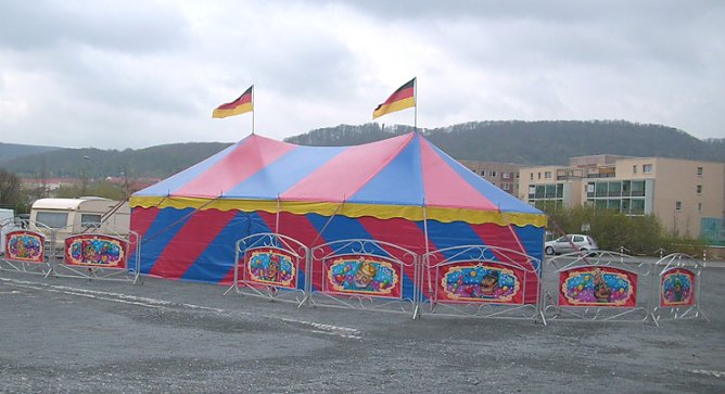 Puppentheater (Foto: Karl-Heinz Herrmann)