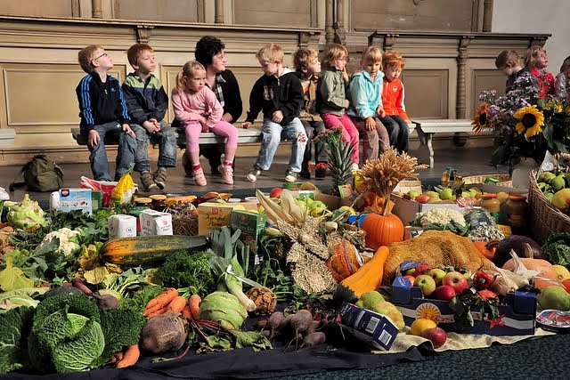 Gaben f&uuml;r die Tafel (Foto: Jana Gro&szlig;)