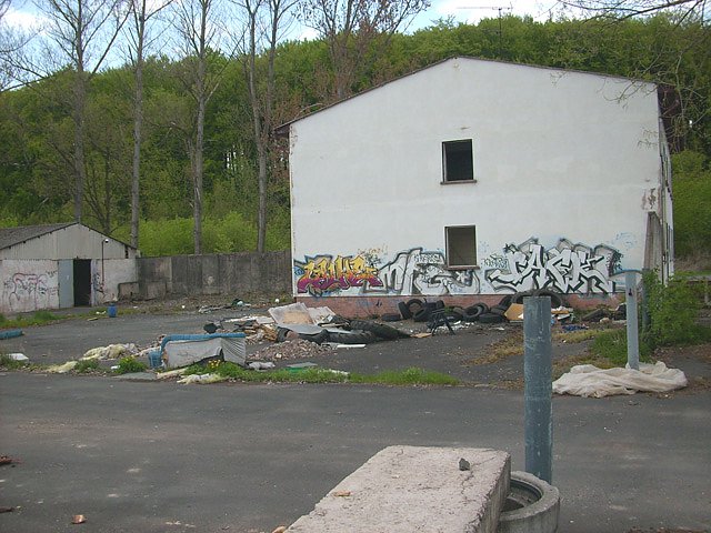 Müll bei Hohenebra (Foto: Karl-Heinz Herrmann) Müll bei Hohenebra (Foto: Karl-Heinz Herrmann)