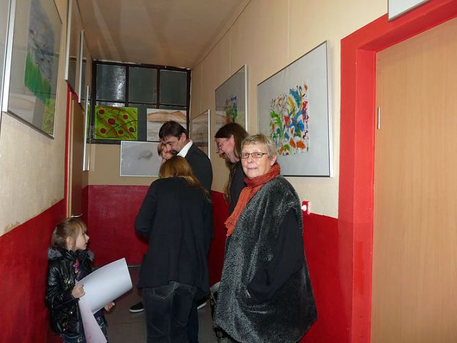 Bilder vor gestellt (Foto: Karl-Heinz Herrmann) Bilder vor gestellt (Foto: Karl-Heinz Herrmann)