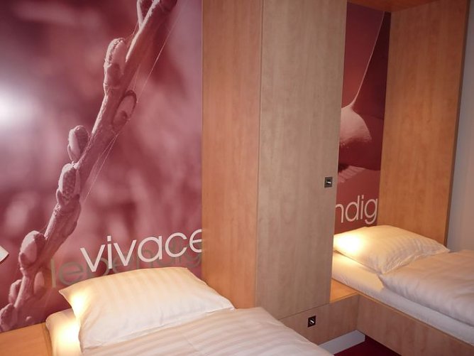 Andrang bei Besichtigung (Foto: Karl-Heinz Herrmann)