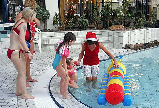 Nikolaus-Party (Foto: Kyffh&auml;user-Therme)