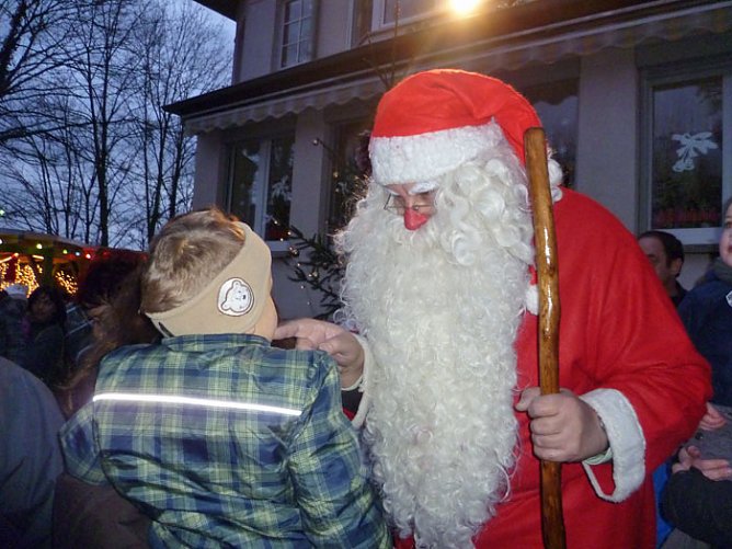 Gem&uuml;tlicher Weihnachtsmarkt Kindervilla (Foto: Kindervilla Bad Frankenhausen)
