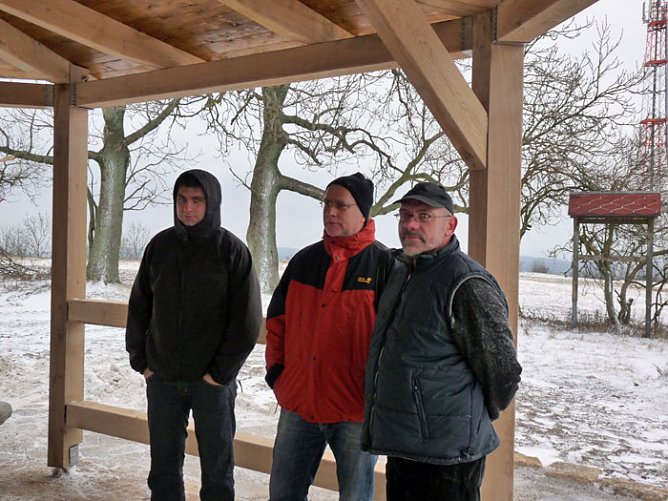 Infopunkt &uuml;bergeben (Foto: Karl-Heinz Herrmann)