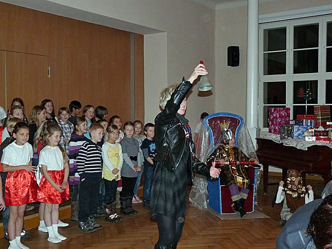 Weihnachtsspiel (Foto: Karl-Heinz Herrmann) Weihnachtsspiel (Foto: Karl-Heinz Herrmann)