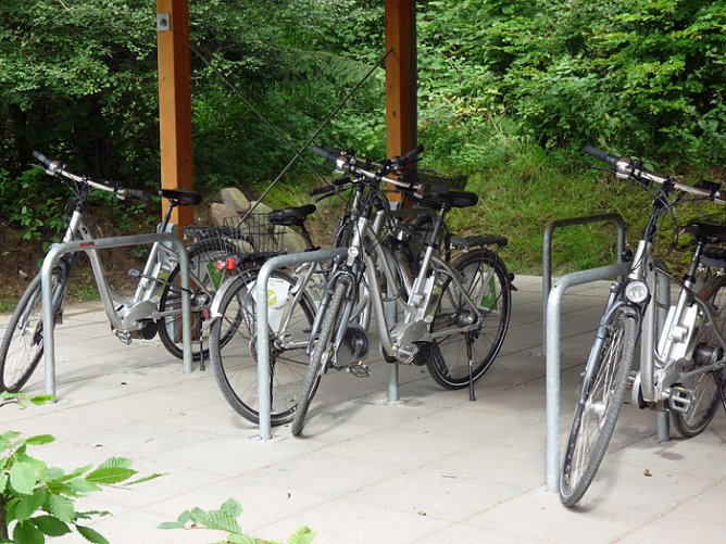 Drei Scheiben abschneiden (Foto: Karl-Heinz Herrmann) Drei Scheiben abschneiden (Foto: Karl-Heinz Herrmann)