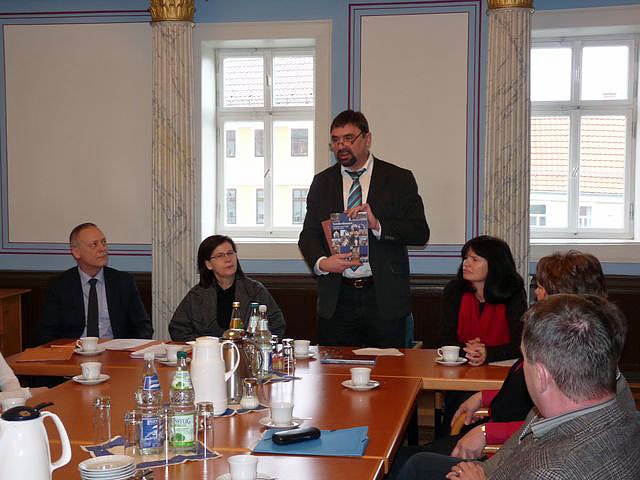 Geldregen für Kitas (1) (Foto: Karl-Heinz Herrmann) Geldregen für Kitas (1) (Foto: Karl-Heinz Herrmann)