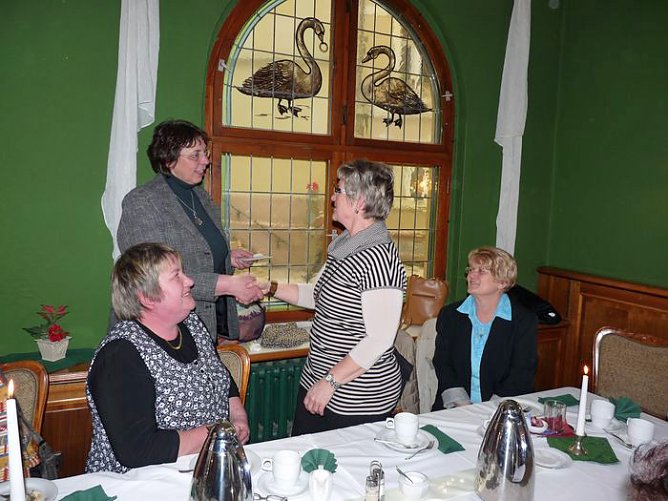 Kaffeerunde mit &Uuml;berraschung (Foto: Karl-Heinz Herrmann)