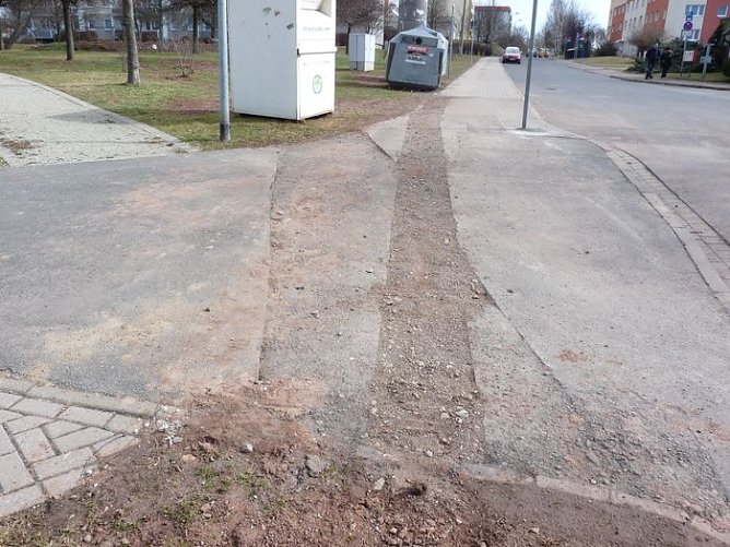 Besichtigungsbedarf nötig (Foto: Karl-Heinz Herrmann) Besichtigungsbedarf nötig (Foto: Karl-Heinz Herrmann)