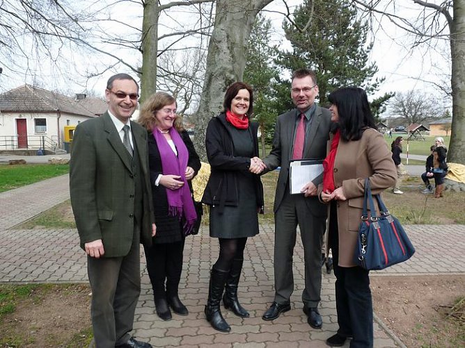 Gleich zwei Bescheide (Foto: Karl-Heinz Herrmann)