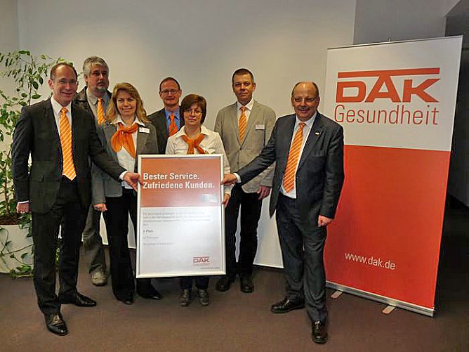 Auszeichnung erhalten (Foto: Karl-Heinz Herrmann)