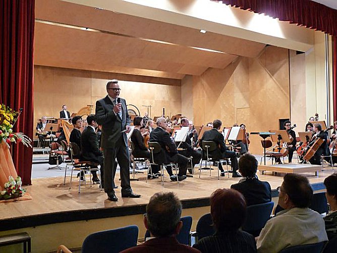 Erfolgreiches Mieterkonzert (Foto: Karl-Heinz Herrmann) Erfolgreiches Mieterkonzert (Foto: Karl-Heinz Herrmann)