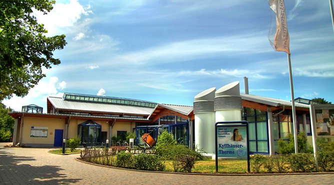 J&auml;hrlicheWartungsarbeiten im 2012 (Foto: Kyffh&auml;user-Therme)