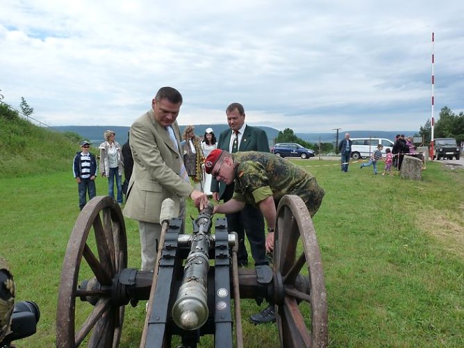 Feierlich er&ouml;ffnet (Foto: Karl-Heinz Herrmann)