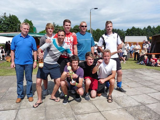 G&auml;ste r&auml;umten ab (Foto: Karl-Heinz Herrmann)