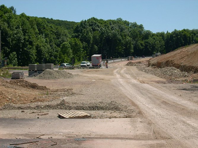 Ortsumgehung Sondershausen (Foto: Karl-Heinz Herrmann) Ortsumgehung Sondershausen (Foto: Karl-Heinz Herrmann)