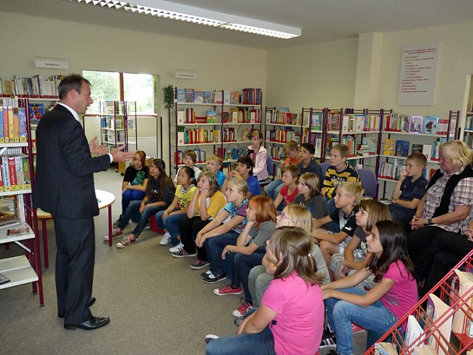 Ich bin eine Leseratte (Foto: Karl-Heinz Herrmann)