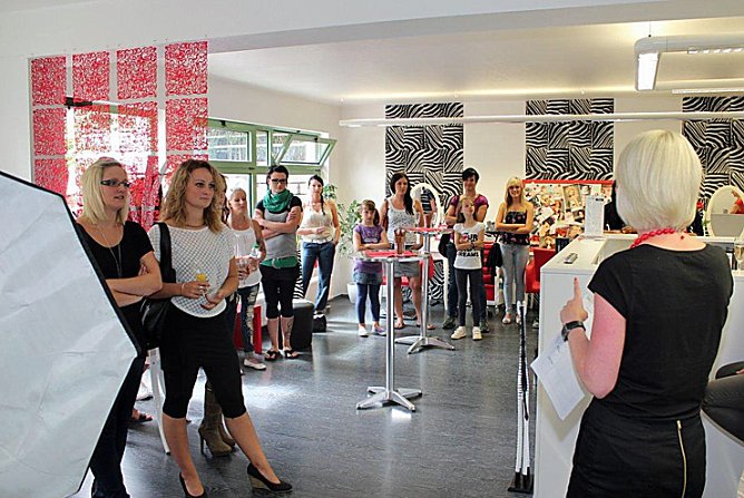 Andrang bei Kalender-Casting (Foto: maniax-at-work.de)