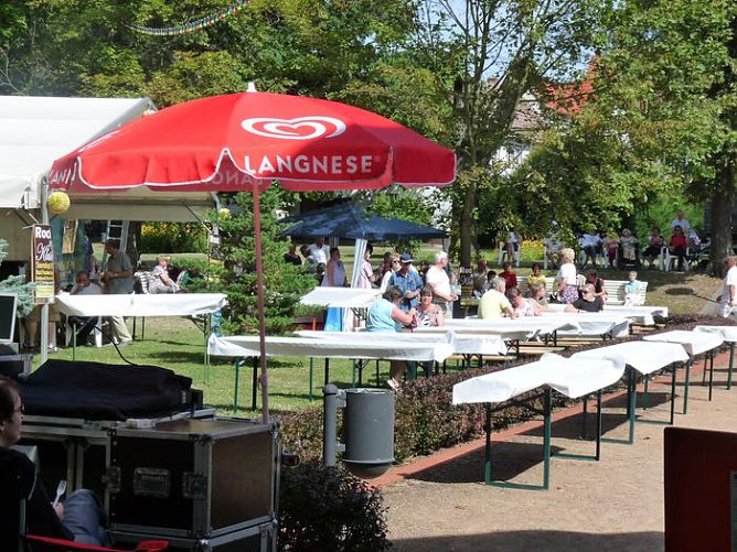 Lampions hei&szlig; (Foto: Karl-Heinz Herrmann)