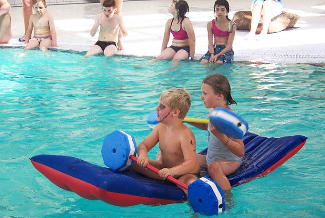 "Großes Sommerfest" (Foto: Kyffhäuser-Therme) "Großes Sommerfest" (Foto: Kyffhäuser-Therme)