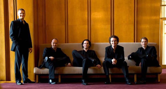 "amarcord" im Achteckhaus (Foto: Festivalteam G&Uuml;LDENER HERBST 2012 )