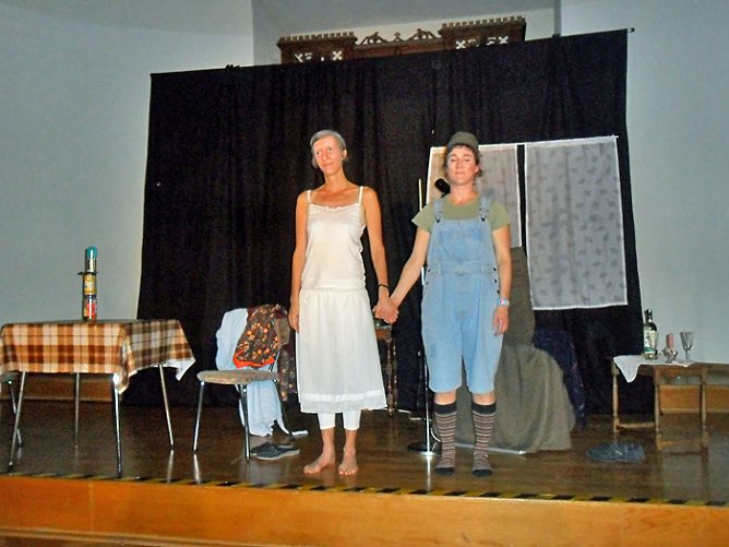 Nachdenkliches mit Situationskomik (Foto: Sabine Schmölling) Nachdenkliches mit Situationskomik (Foto: Sabine Schmölling)