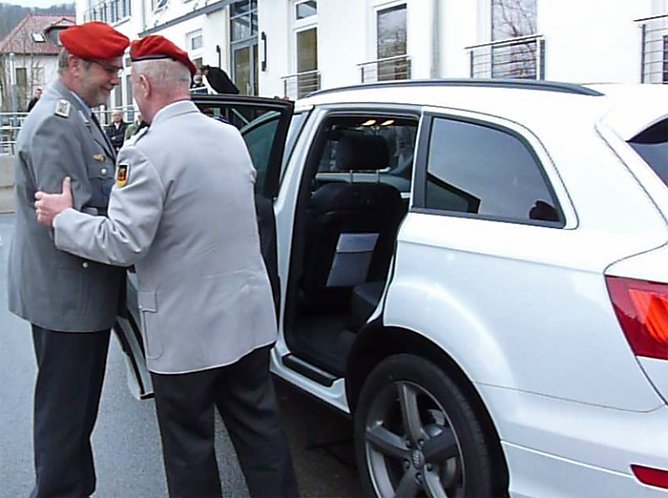 Kochen, waschen, bügeln? (Foto: Karl-Heinz Herrmann) Kochen, waschen, bügeln? (Foto: Karl-Heinz Herrmann)