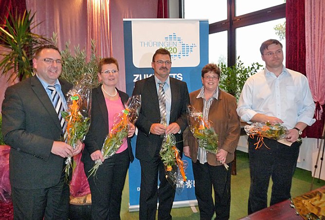 F&uuml;hrungsriege steht (Foto: Karl-Heinz Herrmann)