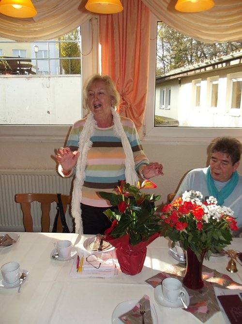 Bastelstunde und Gratulation (Foto: Thomas Leipold) Bastelstunde und Gratulation (Foto: Thomas Leipold)