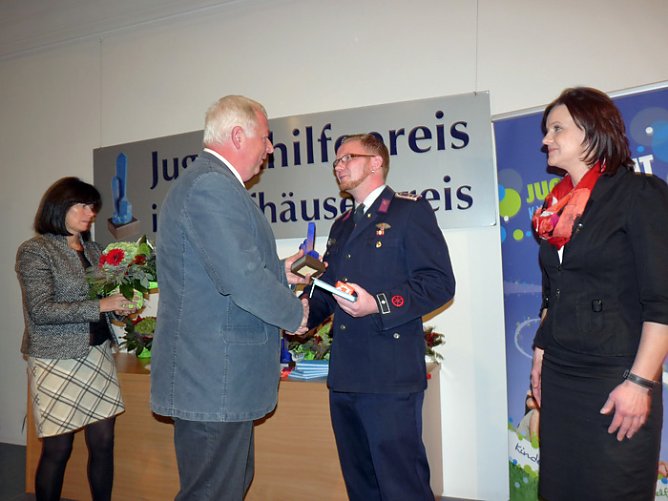 Jugendhilfepreis des Kyffhäuserkreises (3) (Foto: Karl-Heinz Herrmann) Jugendhilfepreis des Kyffhäuserkreises (3) (Foto: Karl-Heinz Herrmann)