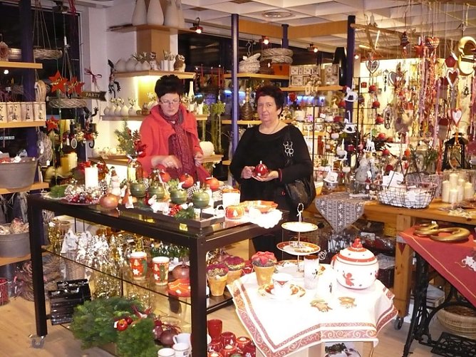 Im M&ouml;belhaus gefeiert (Foto: SGW)