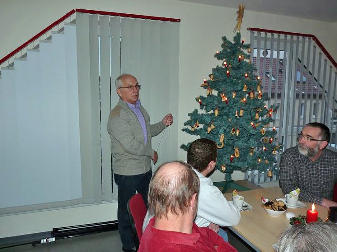 Unter die Verkäufer gegangen? (Foto: Karl-Heinz Herrmann) Unter die Verkäufer gegangen? (Foto: Karl-Heinz Herrmann)