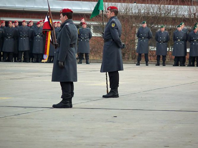 Einheiten werden aufgelöst (Foto: Karl-Heinz Herrmann) Einheiten werden aufgelöst (Foto: Karl-Heinz Herrmann)