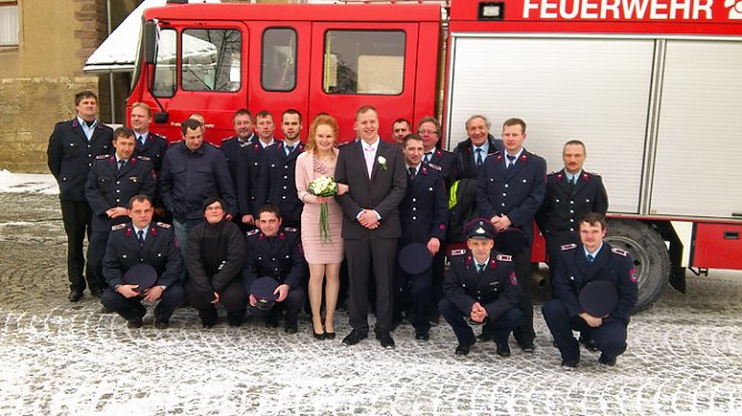 Feuerwehrmann heiratet in Ebeleben (Foto: Andreas Sorber)