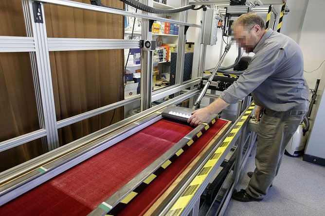 Staubsauger im Test (Foto: Stiftung Warentest) Staubsauger im Test (Foto: Stiftung Warentest)