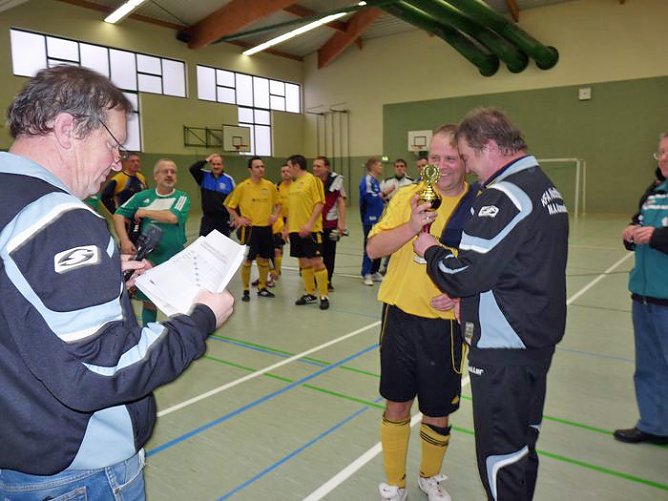 Richtiges Endspiel (Foto: Karl-Heinz Herrmann) Richtiges Endspiel (Foto: Karl-Heinz Herrmann)