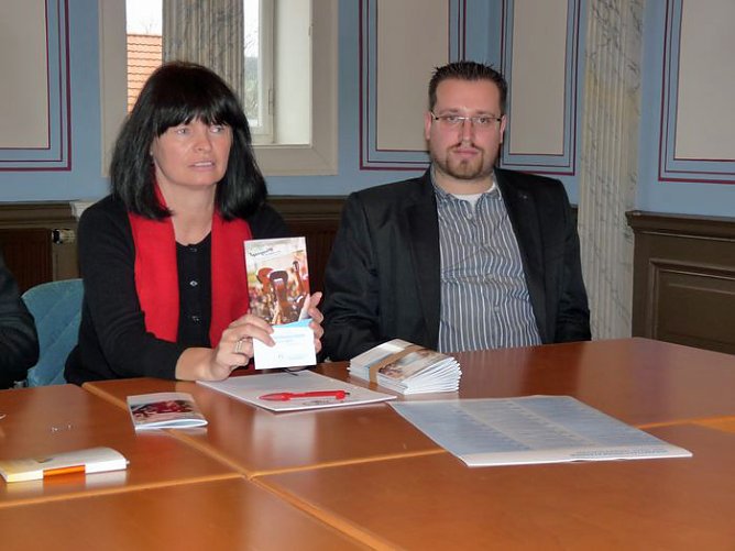 Neuer Veranstaltungskalender SDH (Foto: Karl-Heinz Herrmann) Neuer Veranstaltungskalender SDH (Foto: Karl-Heinz Herrmann)