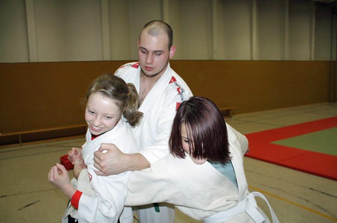 Schwei&szlig;, blaue Flecken und coole M&auml;dels (Foto: Karl-Heinz Herrmann)