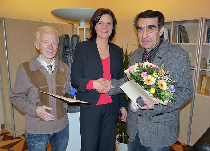 Ehrenbrief erhalten (Foto: Karl-Heinz Herrmann) Ehrenbrief erhalten (Foto: Karl-Heinz Herrmann)