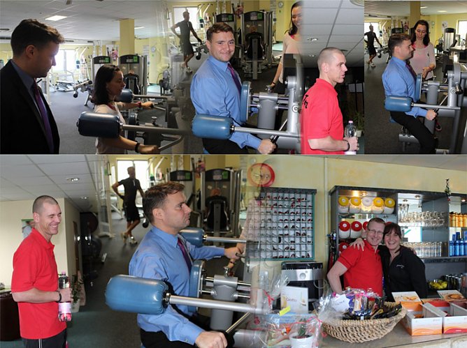 Bundestagsmitglied l&auml;sst Muskeln spielen (Foto: R&uuml;diger Schraps)