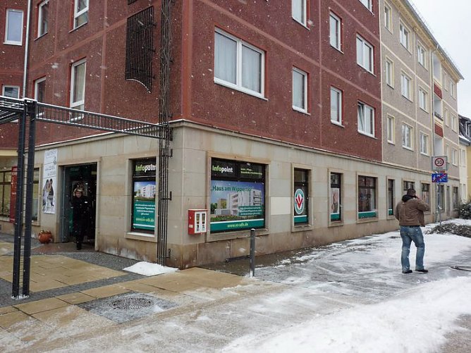 Informationspunkt eröffnet (Foto: Karl-Heinz Herrmann) Informationspunkt eröffnet (Foto: Karl-Heinz Herrmann)