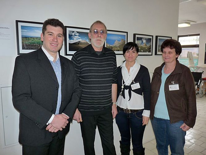 Informationspunkt eröffnet (Foto: Karl-Heinz Herrmann) Informationspunkt eröffnet (Foto: Karl-Heinz Herrmann)