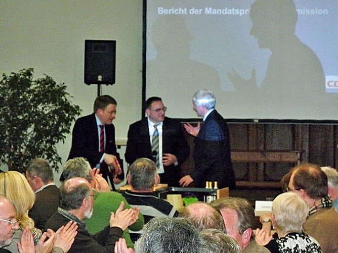 Scharfe Worte (Foto: Karl-Heinz Herrmann) Scharfe Worte (Foto: Karl-Heinz Herrmann)